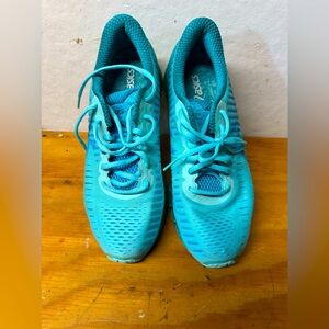 Women’s ASIC sneakers